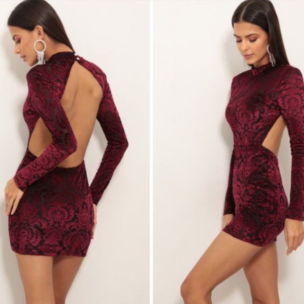 Lucy in the Sky Chloe Open Back Velvet Dress